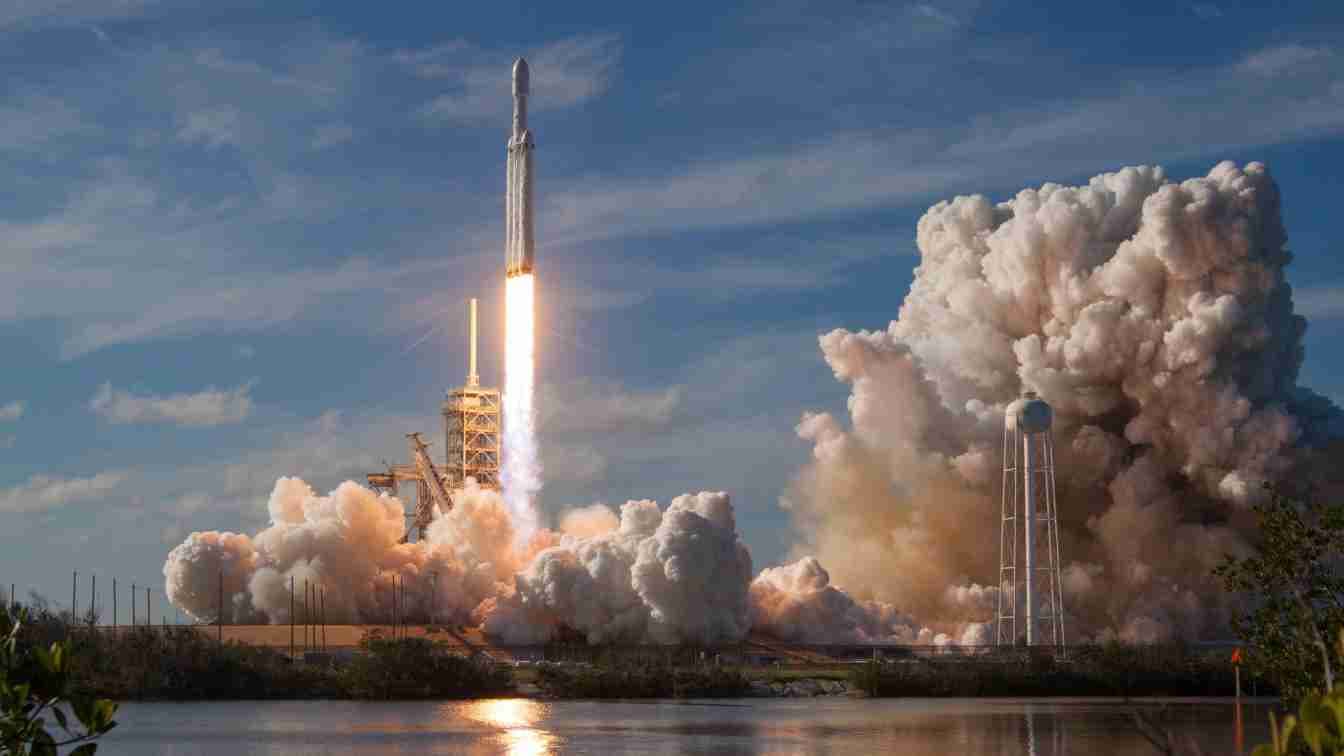 A SpaceX rocket